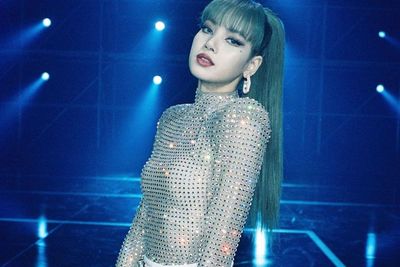 MV Debut Lisa BLACKPINK Capai 100 Juta Penonton Hanya Dalam Dua Hari