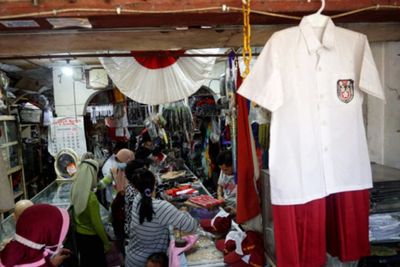 DPRD Surabaya Minta Harga Seragam di Koperasi Sekolah Harus Lebih Murah dari Harga Pasaran