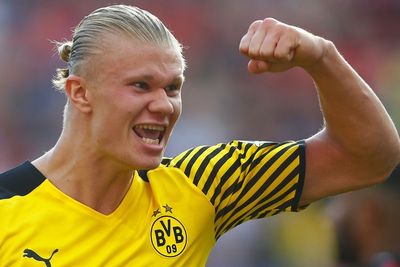 Borussia Dortmund Menang, Erling Haaland Ucapkan Alhamdulillah