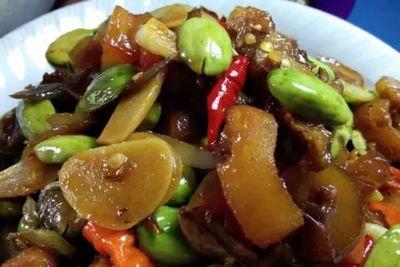 Ini Resep Mudah Membuat Tumis Kikil Cabe Ijo Petai