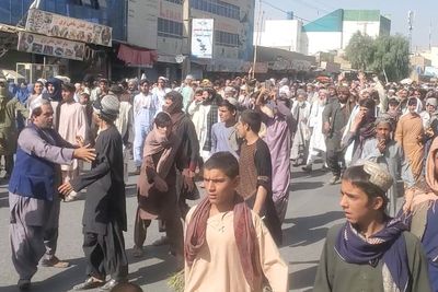 Ribuan Warga Afganistan Turun ke Jalan Protes Penggusuran Rumah oleh Taliban