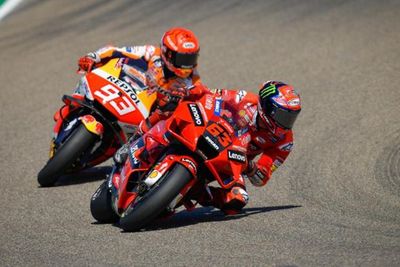Bahagianya Ducati Lihat Francesco Bagnaia Bungkam Marc Marquez di Aragon