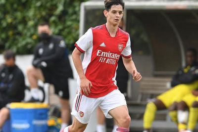 Momen Bakat Muda Arsenal Cetak Gol Solo Run Brilian saat Lawan MU, Repotkan Bek dan Kiper