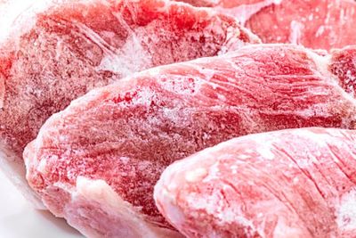 Animo Masyarakat Tinggi, Bulog Sumut Gelontorkan 8 Ton Daging Kerbau Beku Impor