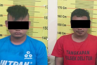 Ditendang Korban, 2 Perampok Ponsel di Deli Tua Babak Belur Dihajar Warga
