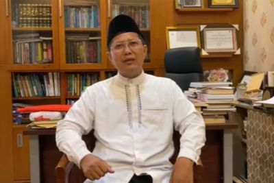 Beda Sikap Ketua MUI Cholil Nafis Soal Pernyataan Semua Agama Benar di Mata Tuhan