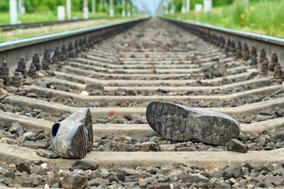 Tewas Mengenaskan, Seorang Lelaki di Medan Tertabrak Kereta Api