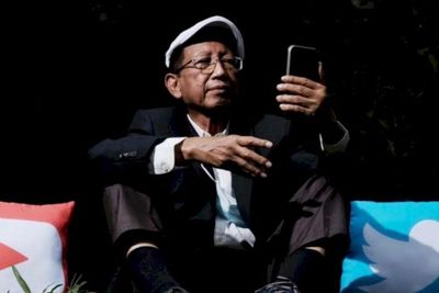 Soal Santri Tutup Kuping saat Ada Musik Jadi Persoalan, Prof Zubairi: Berhenti Bikin Kacau
