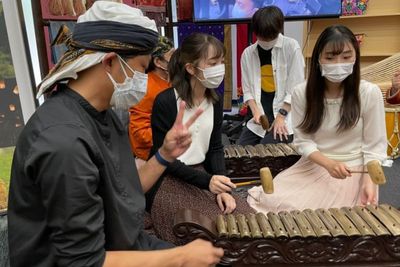 KBRI Tokyo Gelar Indonesia Day, Mahasiswa Jepang Antusias Pelajari Budaya Sunda