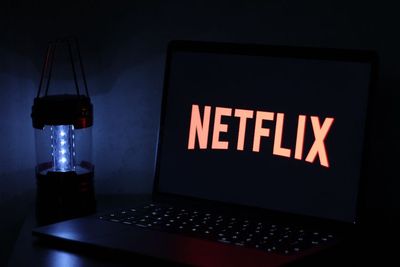 Netflix Salurkan Rp7,1 M untuk Pekerja Film Indonesia yang Terdampak Pandemi