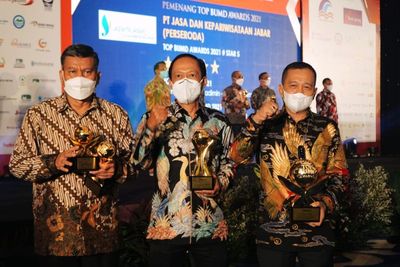 Gubernur Sumut Raih Penghargaan Top Pembina BUMD 2021