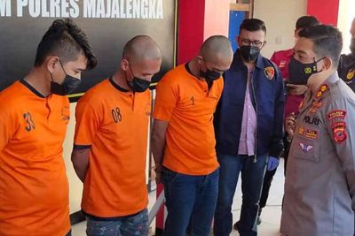 3 Polisi Gadungan Sekap dan Peras Penjaga Toko di Majalengka, Borgol & Ancam Pakai Pistol