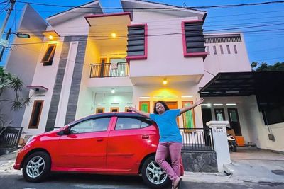 Marshel Widianto Pamer Foto Hasil Kerja Keras 5 Tahun: Ini Red Ferrari & Rumah Pertamaku
