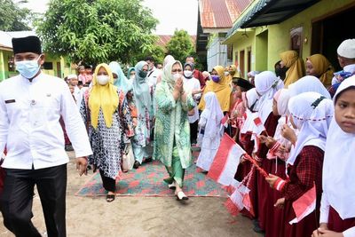 Istri Gubernur Sumut Terkesan dengan YPI Qowwiy Azizi, Nawal Lubis Dukung Pengembangannya