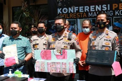 Kacau! 2 Pria di Malang Ini Nekat Bobol Mesin ATM Berulang Kali Berujung Diciduk