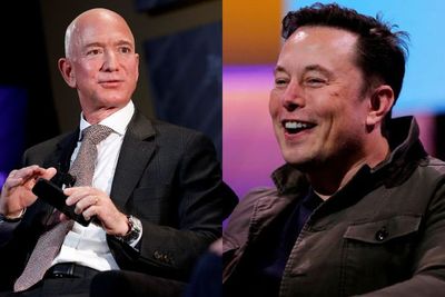 Jeff Bezos Ucapkan Selamat ke Elon Musk Setelah Berhasil Jalankan Misi Inspiration4!