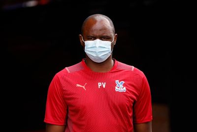 Bertandang ke Anfield, Vieira Tegaskan Timnya Tak Gentar