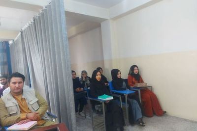 Taliban Perbolehkan Perempuan Kuliah, Kecuali Sekolah Menengah
