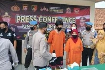Polisi Tangkap Wanita yang Sediakan Warung Kelontongnya untuk Prostitusi di Tangerang