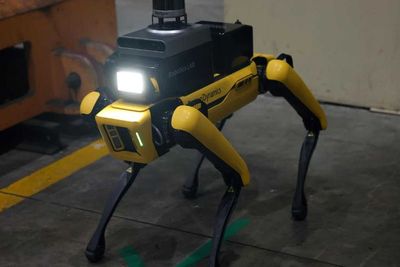 Hyundai Gunakan Robot Spot Buatan Boston Dynamics untuk Patroli di Pabriknya