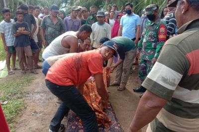 Warga Secanggang Geger, Temukan Mayat Pria Mengambang di Aliran Sungai