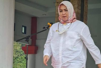 Setelah Diperiksa KPK Selama 12 Jam, Bupati Kolaka Timur Langsung Diterbangkan ke Jakarta