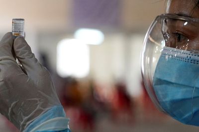 Kamboja akan Mulai Dosis Ketiga pada 11 Oktober untuk Warga Berusia 18 Tahun ke Atas