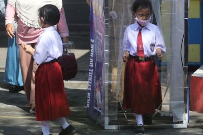 Beda dengan Kemendikbud, Disdik DKI Pastikan Hanya 1 Sekolah yang Jadi Klaster Covid-19