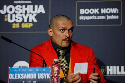 Pernah Jadi Petani hingga Penjual Buah, Oleksandr Usyk Kini Siap Jegal Anthony Joshua