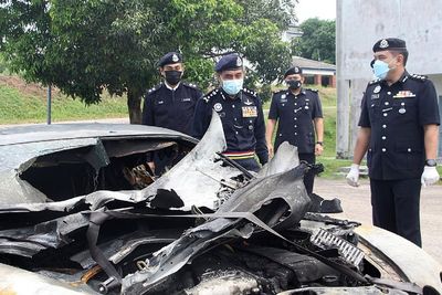 Demi Bayar Utang, 2 Pria di Malaysia Nekat Bakar Mobil Mahal Biar Dapat Uang Asuransi
