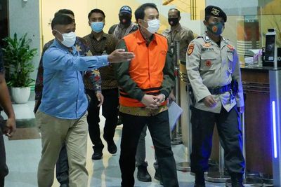 Sudah Jadi Tersangka, Azis Syamsuddin Belum Ajukan Bantuan Hukum ke Golkar