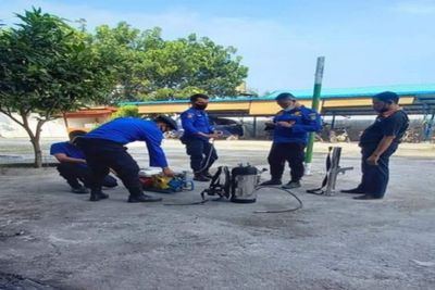 Ratusan Monyet Serang Rumah Warga, Damkar Tebingtinggi Usir dengan Cara Tradisional