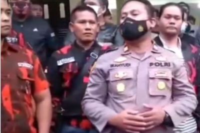 Mencekam, 2 Ormas Loreng Bentrok Pakai Senjata Tajam di Cianjur, Satu Orang Tewas