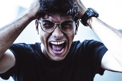 Cuma Teriak Doang? Eits, Hati-Hati! Ini Tanda Kamu Sudah Mengalami Kekerasan Verbal