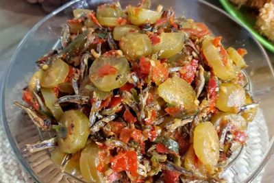 Resep Sambal Teri Belimbing Wuluh, Santapan Simpel Tapi Bikin Nagih