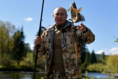 Beredar Foto Presiden Vladimir Putin yang Berliburan di Siberia!