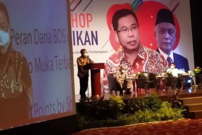 Vaksin Harus Berbasis Sekolah, DPR RI: Biaya Swab Murid Bisa dari Dana BOS