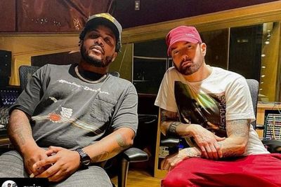 Tahun Penuh Kolaborasi, Eminem Kini Muncul di Album Terbaru Grip I Died For This