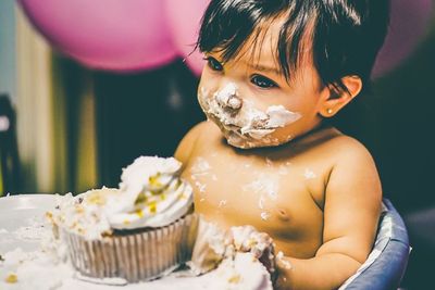 Hasil Penelitian Sebut Makan Bersama Keluarga Tanpa TV Buat Anak-Anak Tidak Rewel