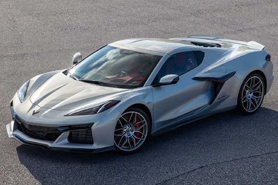 Tampilan Eksterior Chevy Corvette Z06 2023 Terungkap, Debut Tanggal 26 Oktober!