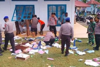 Penampakan Tempat Vaksinasi di Aceh usai Diobrak-abrik Warga, Berkas dan Kursi Hancur