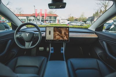 Polisi di Texas Gugat Tesla Rp286 Miliar Sebab Ditabrak oleh Tesla dengan Autopilot