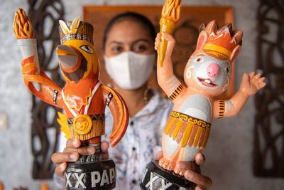 FOTO: Suvenir Maskot PON XX Papua
