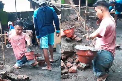 Kuli Bangunan Ini Gesit Bekerja Meski Tangan & Kaki Tak Sempurna, Bikin Netizen Tertampar