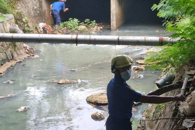 Hanya Karena Sandal, Bocah Ini Hanyut di Gorong-gorong di Jaktim Berujung Pencarian