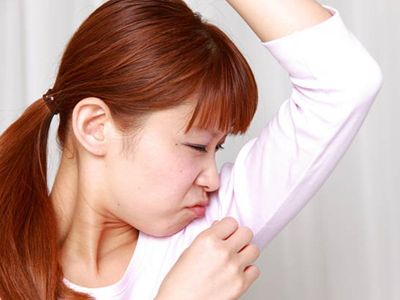 5 Macam Bau Badan dan Cara Mengatasinya yang Kamu Harus Tau!