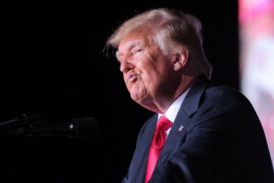 Donald Trump Berharap Pengadilan Buka Blokir Akun Twitter-nya