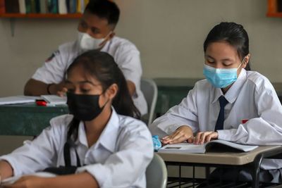 FOTO: Sekolah Tatap Muka di Berbagai Daerah