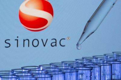 Malaysia Bandingkan Efektivitas Vaksin Sinovac, Pfizer, dan AstraZeneca