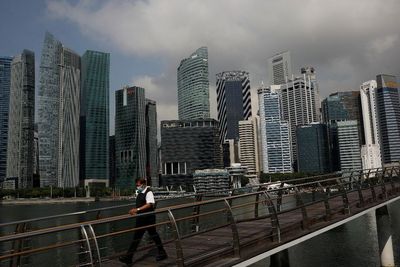 Kasus Harian COVID-19 di Singapura Diprediksi Tembus 5.000 Kasus